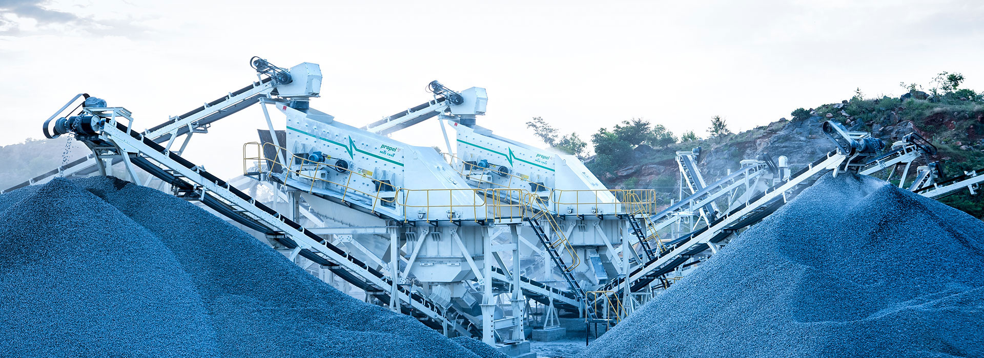 Yaşar Makina - Vibrasyon Motorları ve Salınım Elemanları